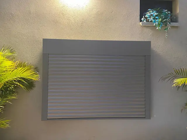 תריס חיצוני לטלוויזיה